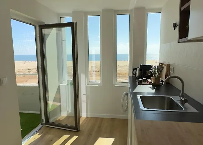 Sealoft - Beachfront In Figueira Da Foz Buarcos